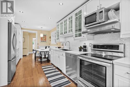 2 Burnham Rd, Toronto, ON - Indoor Photo Showing Kitchen With Upgraded Kitchen