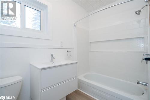 20 Miller Street, Parry Sound, ON - Indoor Photo Showing Bathroom