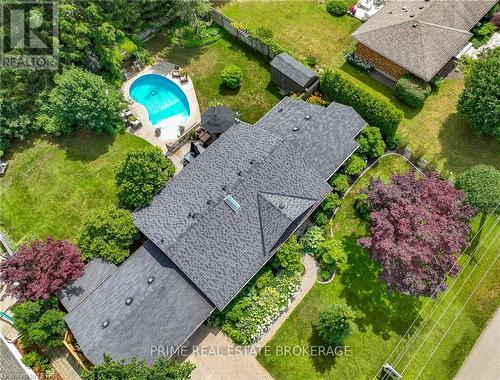 7 Northcrest Dr, London, ON - Outdoor With Above Ground Pool