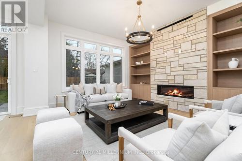 501 Avonwood Dr, Mississauga, ON - Indoor Photo Showing Living Room With Fireplace