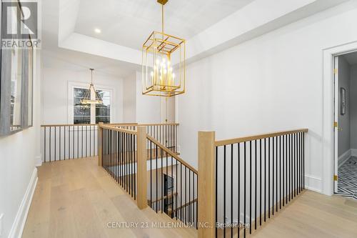 501 Avonwood Dr, Mississauga, ON - Indoor Photo Showing Other Room