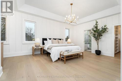 501 Avonwood Dr, Mississauga, ON - Indoor Photo Showing Bedroom