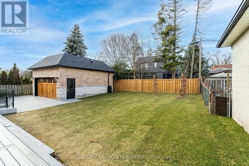 501 Avonwood Dr, Mississauga, ON - Outdoor
