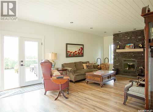 Perlinger Acreage, Montrose Rm No. 315, SK - Indoor Photo Showing Living Room With Fireplace