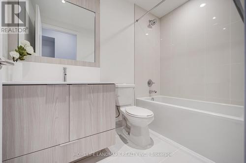 910 - 25 Adra Grado Way, Toronto, ON - Indoor Photo Showing Bathroom
