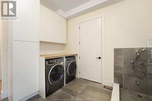4845 Terra Bella, Lasalle, ON - Indoor Photo Showing Laundry Room