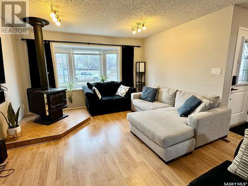 151 Allanbrooke Drive, Yorkton, SK - Indoor Photo Showing Living Room