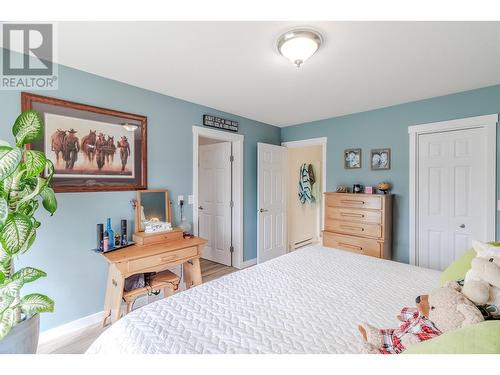 3632 Forbes Road, Lac La Hache, BC - Indoor Photo Showing Bedroom