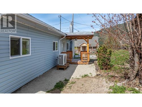 919 Regina Street, Creston, BC - Outdoor