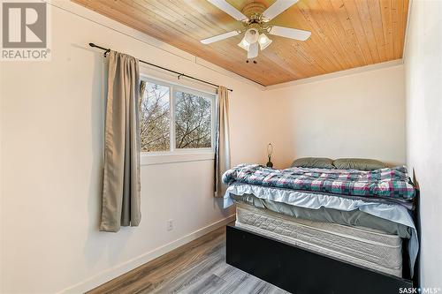 231 Lakeshore Drive, Wee Too Beach, SK - Indoor Photo Showing Bedroom