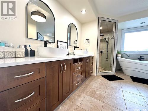 209 Riverbend Place, Battleford, SK - Indoor Photo Showing Bathroom