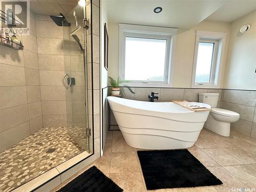 209 Riverbend Place, Battleford, SK - Indoor Photo Showing Bathroom