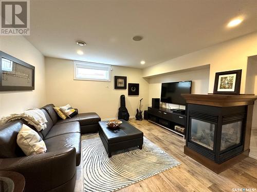 209 Riverbend Place, Battleford, SK - Indoor With Fireplace