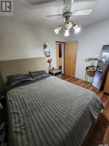 813 Souris Avenue Ne, Weyburn, SK - Indoor Photo Showing Bedroom