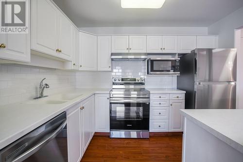 2130 Vasile Road Unit# 309, Kelowna, BC - Indoor Photo Showing Kitchen