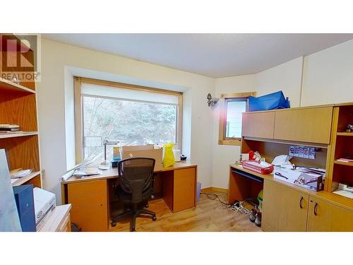 13514 Robin Road, Charlie Lake, BC - Indoor Photo Showing Office