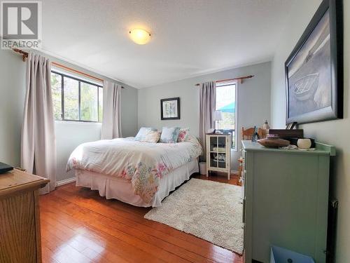 7160 Jordan Street, Powell River, BC - Indoor Photo Showing Bedroom
