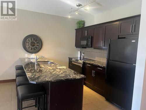 713B - 700 Bighorn Boulevard, Radium Hot Springs, BC - Indoor Photo Showing Bathroom