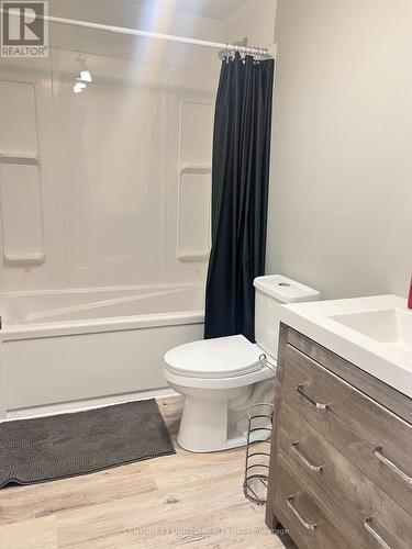 909 Fairbairn Street, Smith-Ennismore-Lakefield, ON - Indoor Photo Showing Bathroom