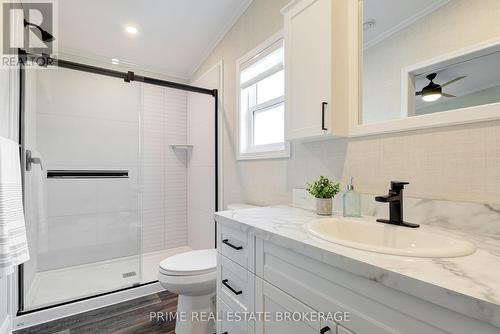 66 Fairview Cres, North Perth, ON - Indoor Photo Showing Bathroom