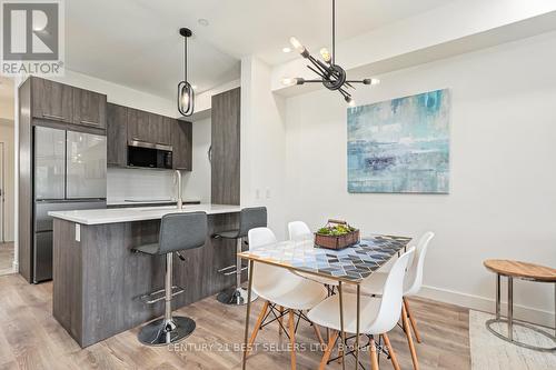 205 - 16 Beckwith Lane, Blue Mountains, ON - Indoor Photo Showing Dining Room