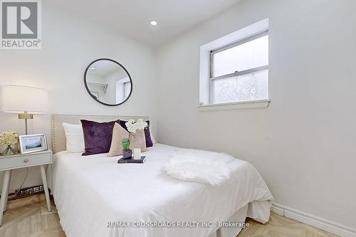 1B - 5 Applewood Avenue, Hamilton, ON - Indoor Photo Showing Bedroom