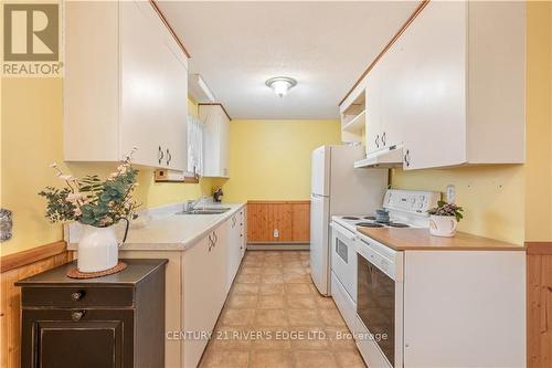 50 Laurier Drive, South Dundas, ON - Indoor Photo Showing Kitchen With Double Sink