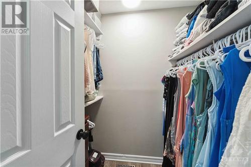 3rd level primary bedroom walk-in closet - 312 Fernleaf Crescent, Ottawa, ON - Indoor With Storage