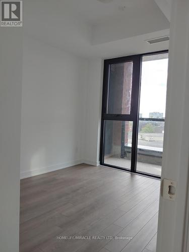#614 -2799 Kingston Rd, Toronto, ON - Indoor Photo Showing Other Room