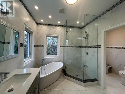 70 Brule Lake Way, Georgina, ON - Indoor Photo Showing Bathroom
