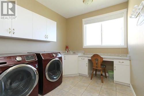 5331 Buchanan Road, Peachland, BC - Indoor Photo Showing Laundry Room