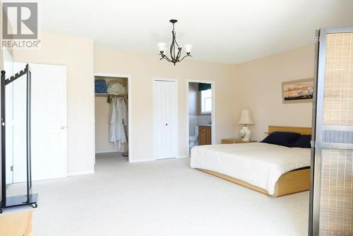 5331 Buchanan Road, Peachland, BC - Indoor Photo Showing Bedroom