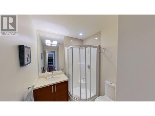 5003 Oleander Drive Unit# 203, Osoyoos, BC - Indoor Photo Showing Bathroom