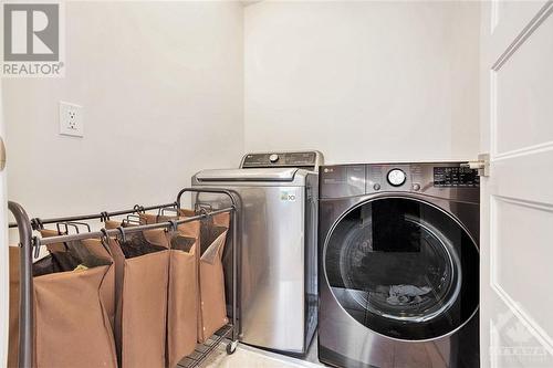 411 Allee Premiere Lane, Rockland, ON - Indoor Photo Showing Laundry Room