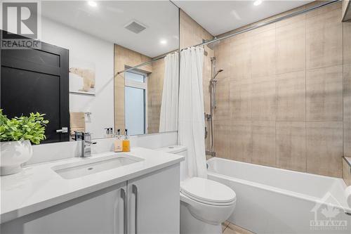 307 Atlantis Avenue, Ottawa, ON - Indoor Photo Showing Bathroom
