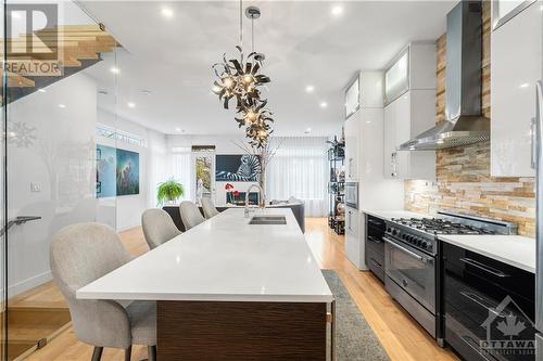 307 Atlantis Avenue, Ottawa, ON - Indoor Photo Showing Kitchen With Upgraded Kitchen