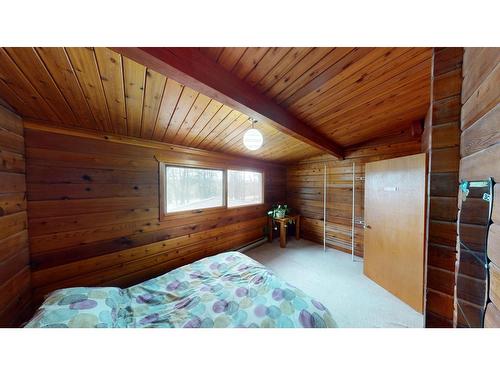861 New Lake Road, Cranbrook, BC - Indoor Photo Showing Bedroom