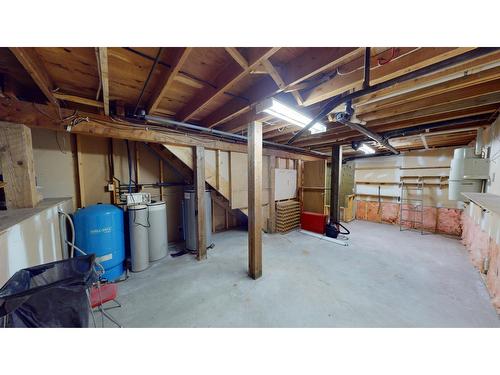 861 New Lake Road, Cranbrook, BC - Indoor Photo Showing Basement