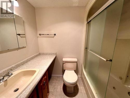 1801 32 Street Unit# 202, Vernon, BC - Indoor Photo Showing Bathroom