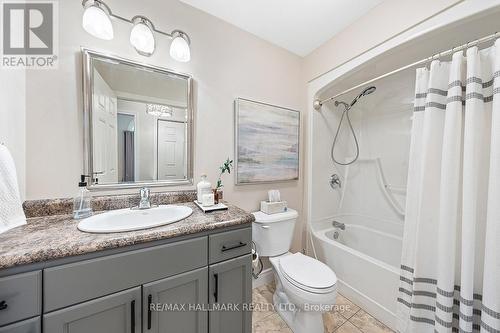 2360 County Rd 3, Prince Edward County, ON - Indoor Photo Showing Bathroom