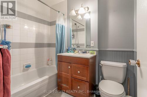 342A Stratton Dr E, London, ON - Indoor Photo Showing Bathroom