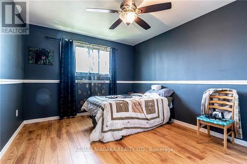 11 King St, Thorold, ON - Indoor Photo Showing Bedroom