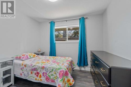811 21 Street Ne, Salmon Arm, BC - Indoor Photo Showing Bedroom