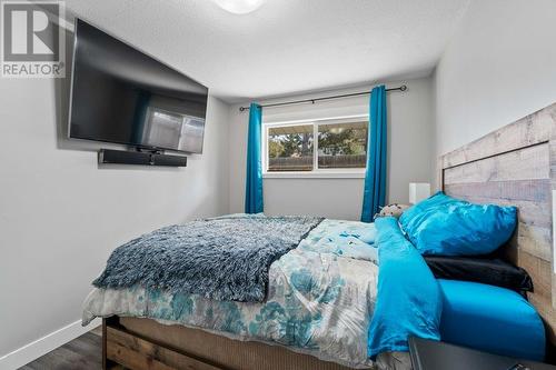 811 21 Street Ne, Salmon Arm, BC - Indoor Photo Showing Bedroom