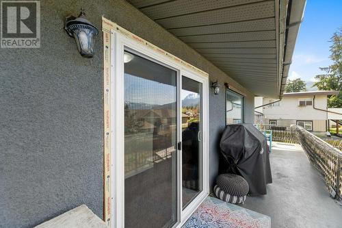 811 21 Street Ne, Salmon Arm, BC - Outdoor With Deck Patio Veranda With Exterior