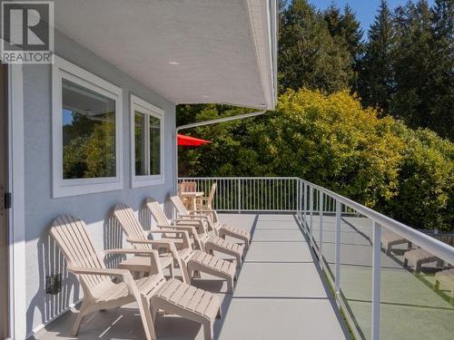 1752 Hollingsworth Road, Powell River, BC - Outdoor With Deck Patio Veranda With Exterior