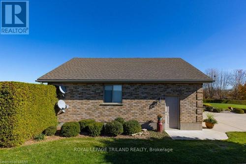 1104 Gladstone Dr, Thames Centre, ON - Outdoor