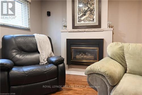 Imported from itso - 31 Parliament Crescent, London, ON - Indoor Photo Showing Living Room With Fireplace