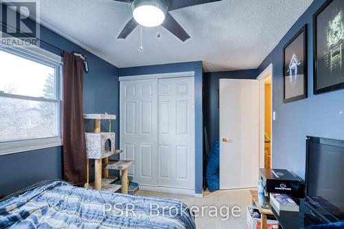 38 Meadow Woods Cres, Kitchener, ON - Indoor Photo Showing Bedroom
