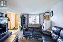 38 Meadow Woods Cres, Kitchener, ON  - Indoor Photo Showing Living Room 